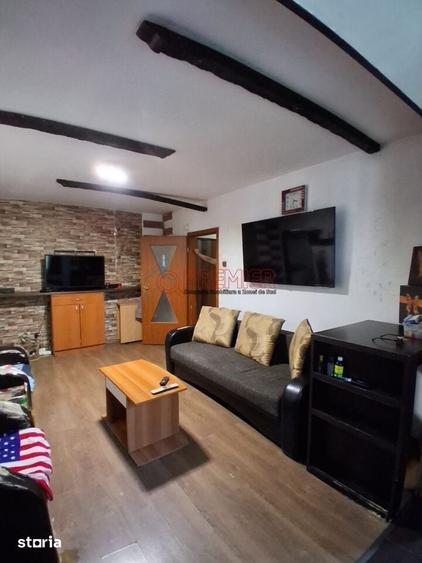 Apartament cu 2 camere semidecomandat în Berceni