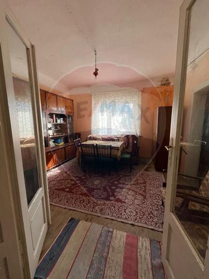 Casă de vânzare in Hideaga la drumul National - 17