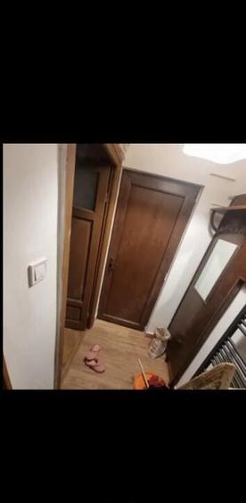 Tineretului sincai vila etaj 1 - 1