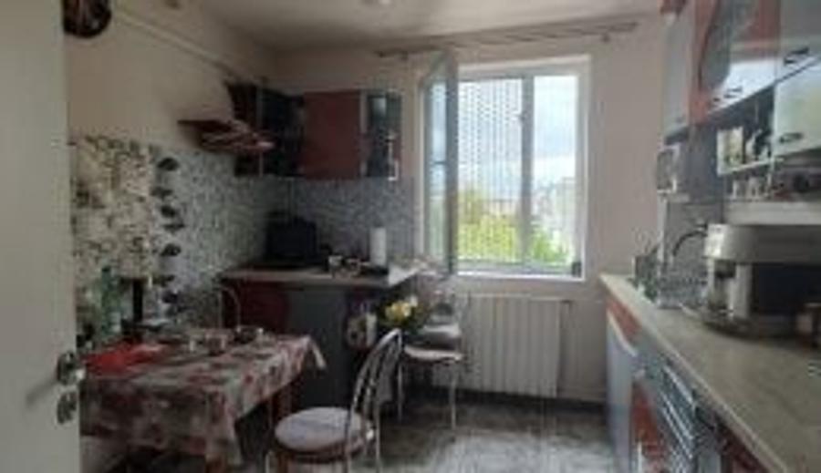 Apartament 3 camere decomandat zona Progresului - 2