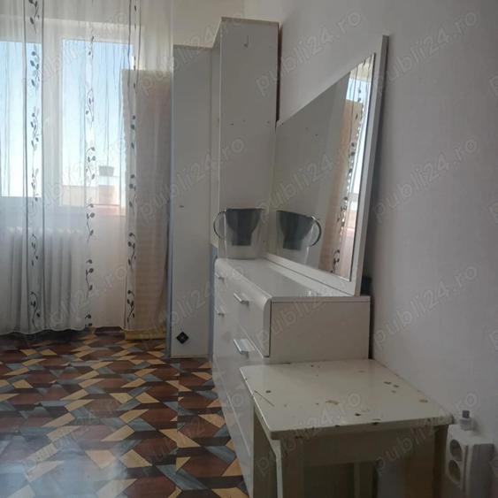 Vind garsoniera confort 3 et4 confec?ii arad - 1