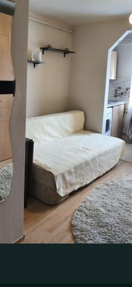 Garsoniera toate dotarile- langa Coresi Mall - 2