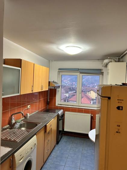 Inchiriere apartament 2 camere zona linistita - 1