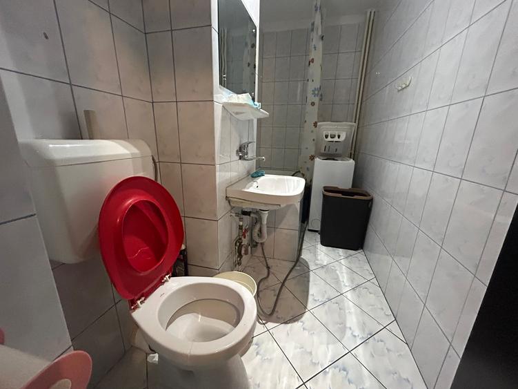 Titan Costin Georgian Garsoniera 37 Mp Bloc 1987 Reabilitat 3 Min Metrou - 4