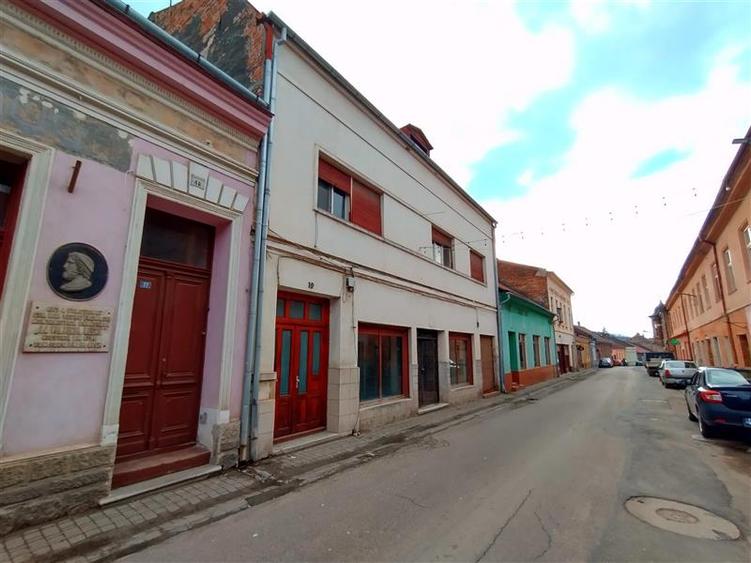 Oravita, Spatiu Com. (Apartament) 89MP, Zona Centrala, Pret Negociabil - 2