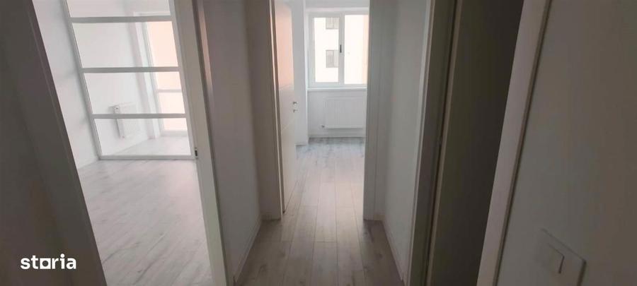 1 Cam Decomandat Capt Cug Visoianu Etaj Intermediar - 2