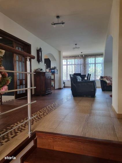 Casa la cheie zona rezidentiala - 1