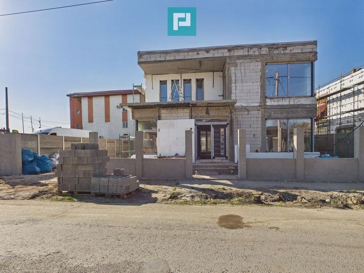 Casă deosebită în Parneava – Strada Griviței - 1