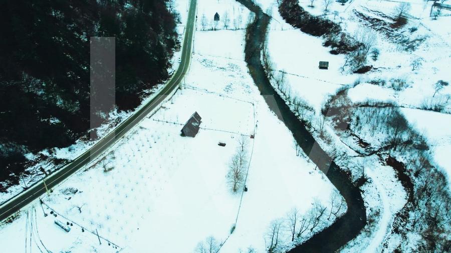 Teren  de vanzare cu Autorizatie de Constructie  Aprobata - Rau Sadului - 5