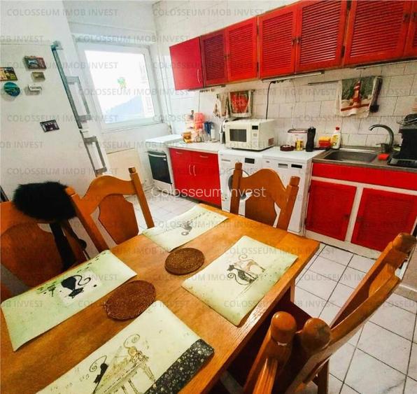 Apartament cu 2 camere, decomandat - zona Centru Civic.