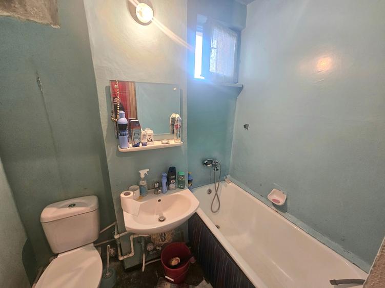 Apartament cu doua camere maratei etajul 1 - 7