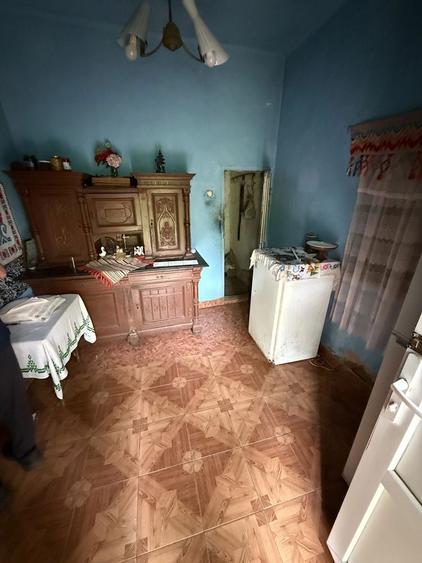 Ofer spre vanzare casa batraneasca / teren 25 Arii in Sat Unimat / Locatie Strada principala langa caminul cultural - 1