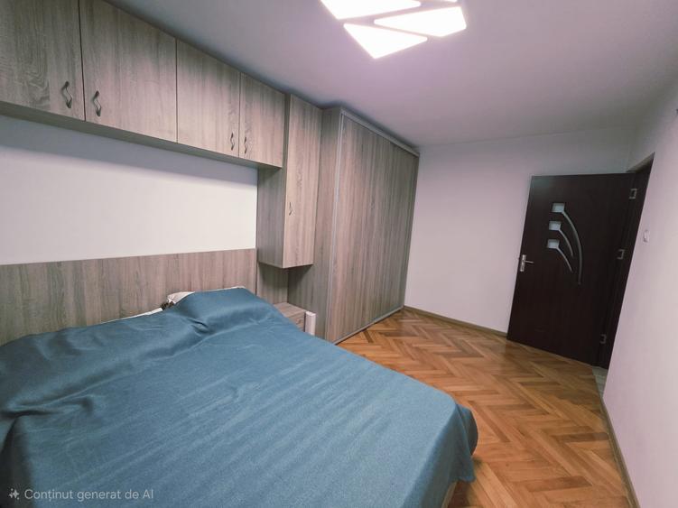 Vand apartament 3 camere decomandat Tractorul cu loc de parcare - 12