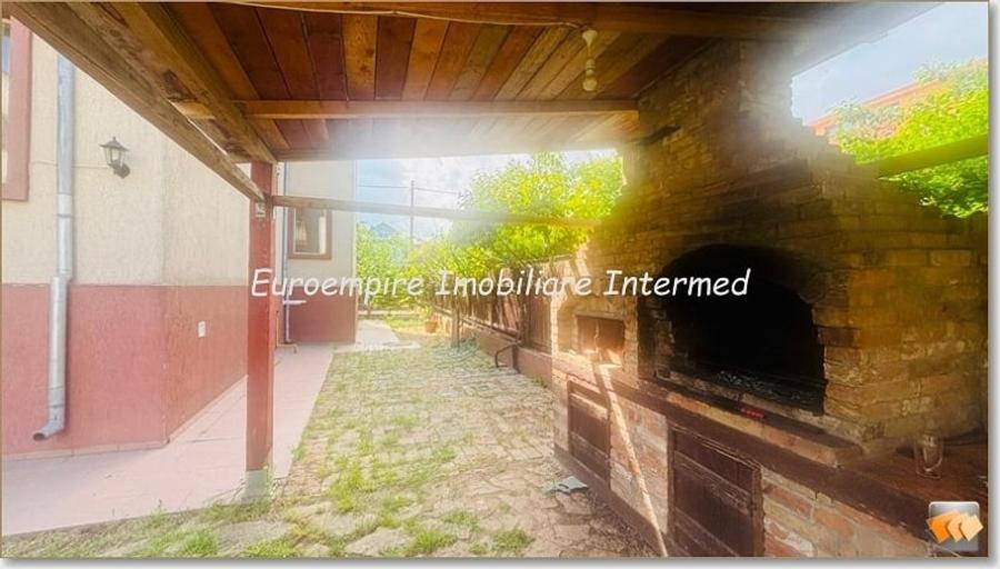 De inchiriat vila cu 5 camere in loc. Ovidiu jud. Constanta - 11