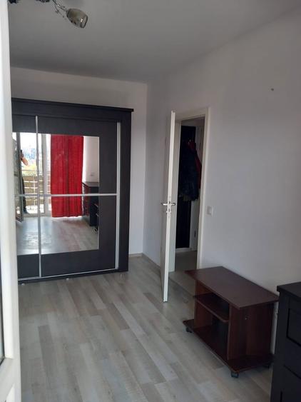 Inchiriez apartament in Brasov - 2