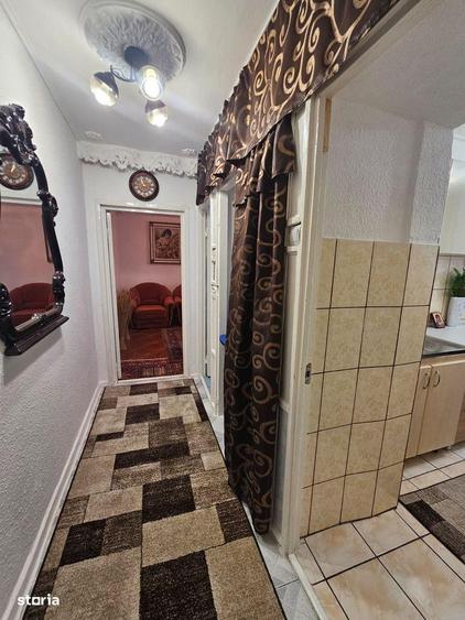 3 camere, zona Smirodava, etaj 1, mobilat ?i utilat, balcon - 7