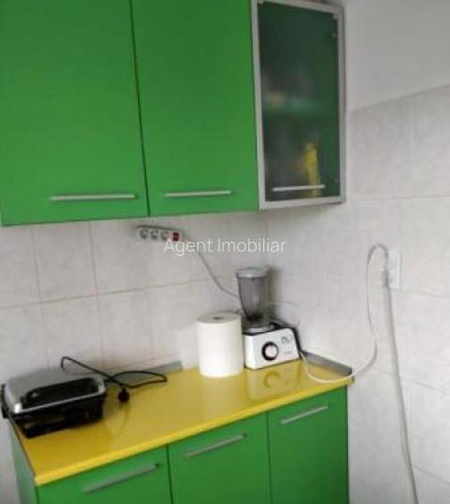 Iancului etaj 10 decomandat