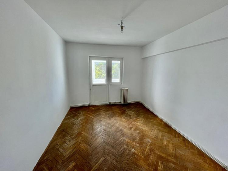 DE VANZARE-APARTAMENT 4 CAMERE-GALATA - 3