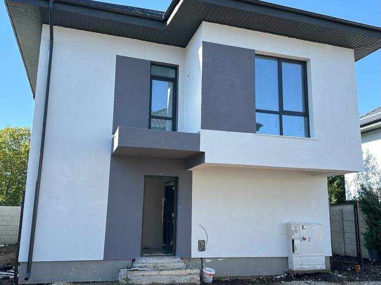 Casă individuală cu mansardă luminoasă, în complex rezidențial privat - 1