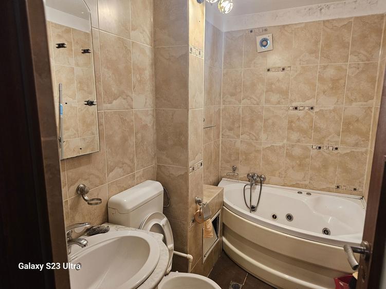 inchiriez ap 3 camere - 4