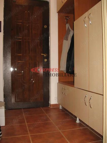 Apartament cu 2 camere semidecomandat în 1 Decembrie 1918