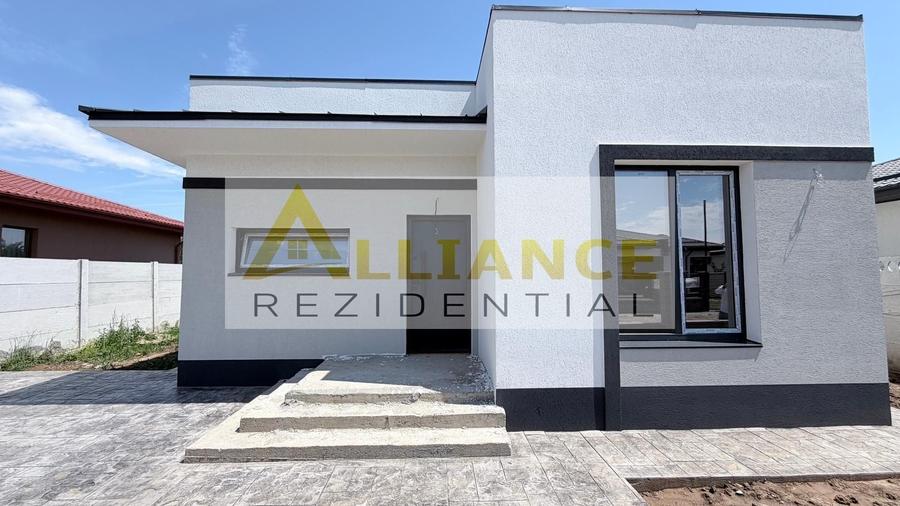 Casă individuală cu 3 camere cu Canalizare în Berceni