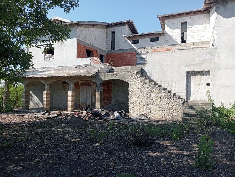 Cladire cu suprafata de 500mp la Avrameni - 5