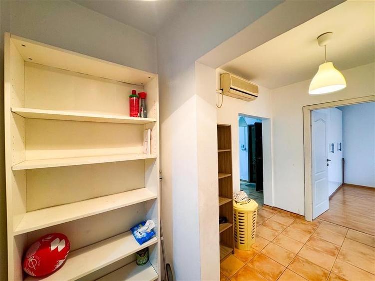 Apartament de vanzare 3 camere Tineretului - 21