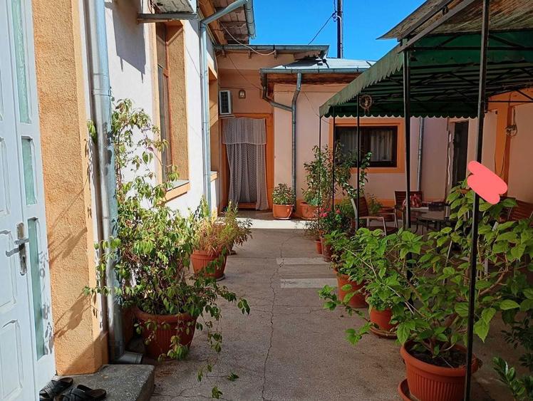Vand casa zona centralaGrivitei ST280mp. Sc 150mp cu spatiu comercial - 8