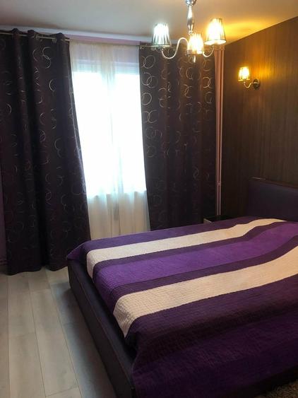 Aparatorii Patriei, Piata Berceni - 9