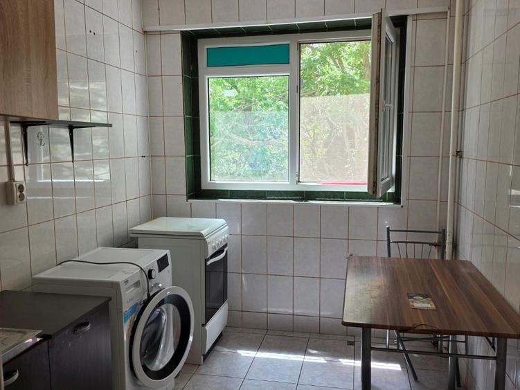 Jean Steriadi, 5 minute metrou 1 Decembrie 1918, bloc reabilitat, - 3