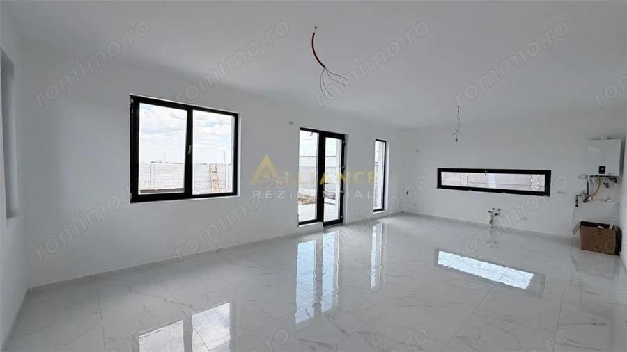 Casa Individuala - 3 camere - 2 bai - 430mp teren - 9