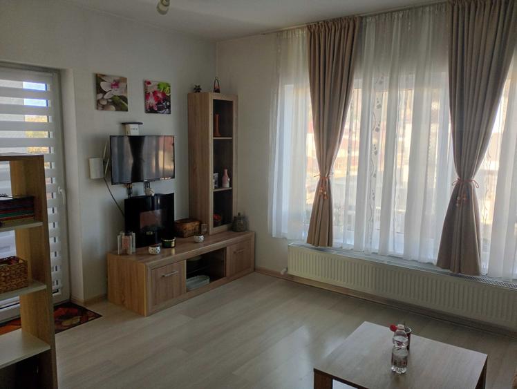 Proprietar direct | Apartament tip casa | Curte proprie si vedere deschisa catre Lempes si Bucegi - 3