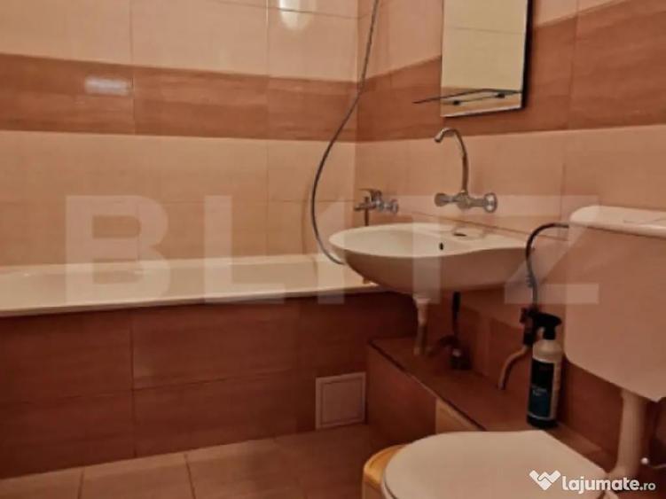 Apartament 3 camere, zona sesului - 1