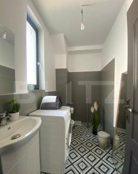 Casa individuala rezidentiala sau spatiu comercial, 6 camere - 9