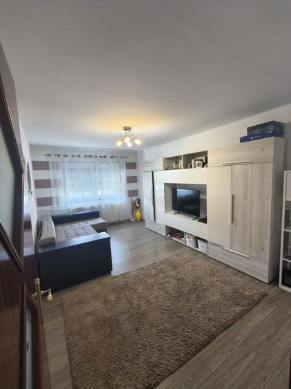 Apartament 2 camere decomandat complet utilat si mobilat in Sacele Brasov - 9