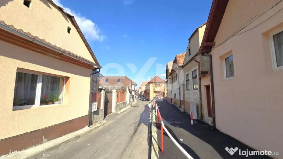Casa cu poten?ial in Schei cu front la doua strazi - 7