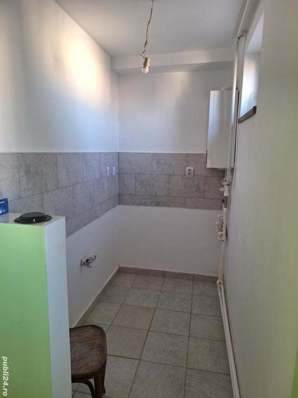 De vanzare apartament 2 camere - 2