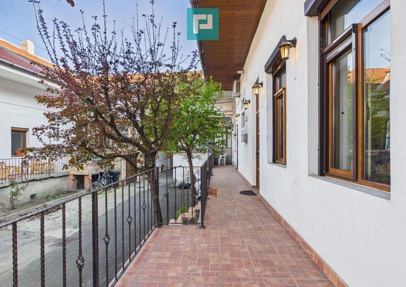 Apartament pe 3 niveluri - ultracentral, Arad - 12