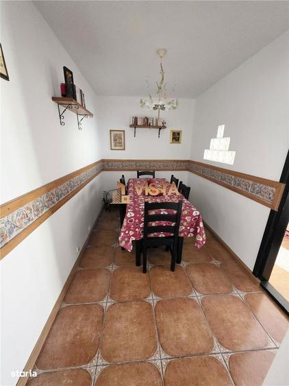 Apartament 4 camere, zona Racadau - 1
