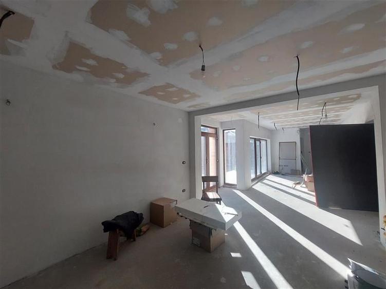 Casa frumoasa in Chisineu Cris - 7