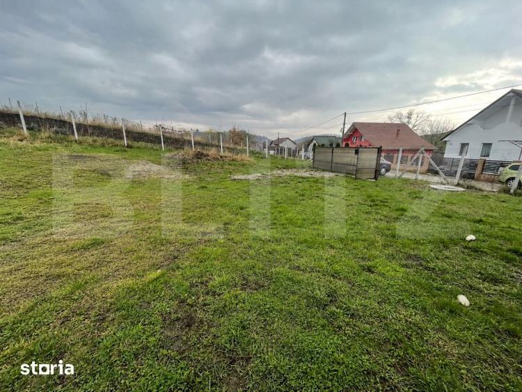 Teren extravilan de vanzare, 1.550 mp - 1