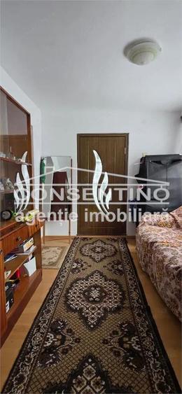 Se vinde casa , libera in com . Mobila Banului - 5