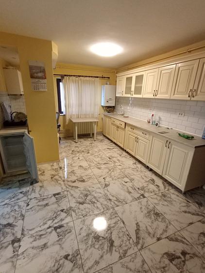 2 camere decomandat Renovat -Far - parter - 10