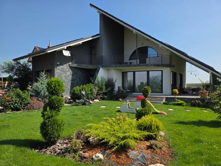 Casa individuala pe teren de 915mp, Str. Soimului, Tractorul - 1