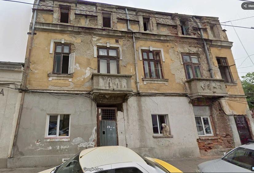 Casă cu 5 camere cu Teren 356 Mp în Gara de Nord