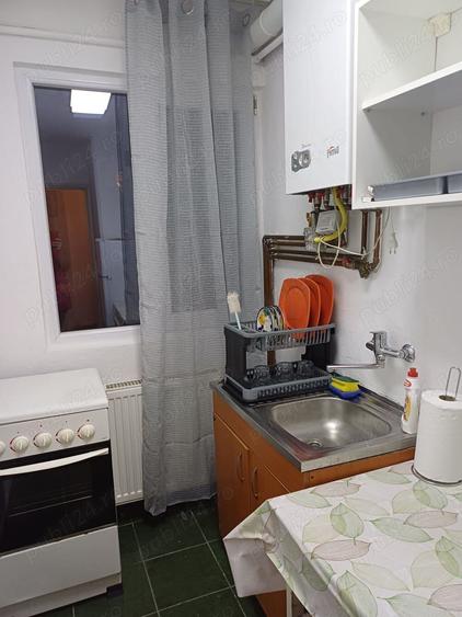 Proprietar, inchiriez apartament 2 camere, zona Circumvalatiunii - 5