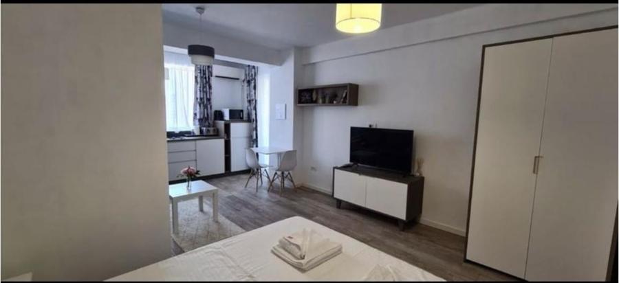 Studio Mamaia Summeland  Lângă Hotel Opera 70000 € - 3