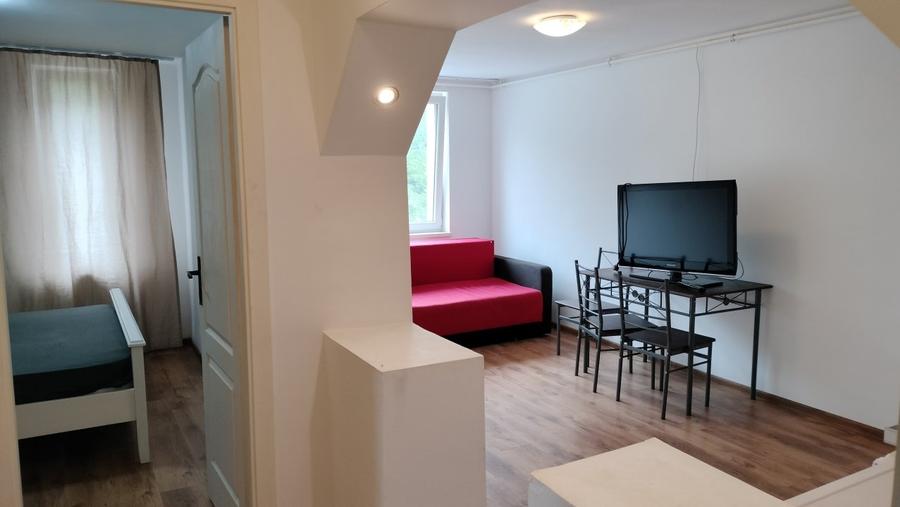 Iosefin 1 camera 300 euro - 2