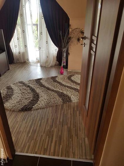 Complex 2 case intr-o curte - 7